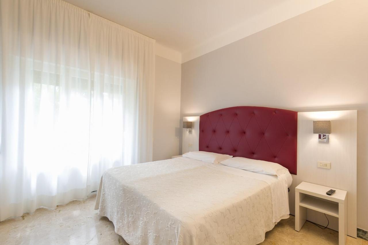 Albergo Battelli (Adults Only) Marina di Pietrasanta Kültér fotó