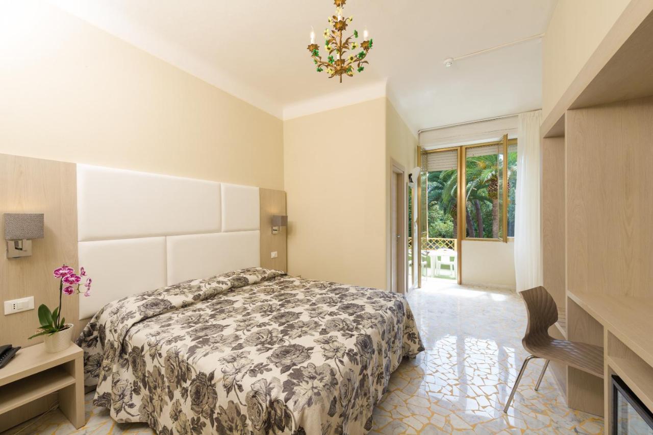 Albergo Battelli (Adults Only) Marina di Pietrasanta Kültér fotó