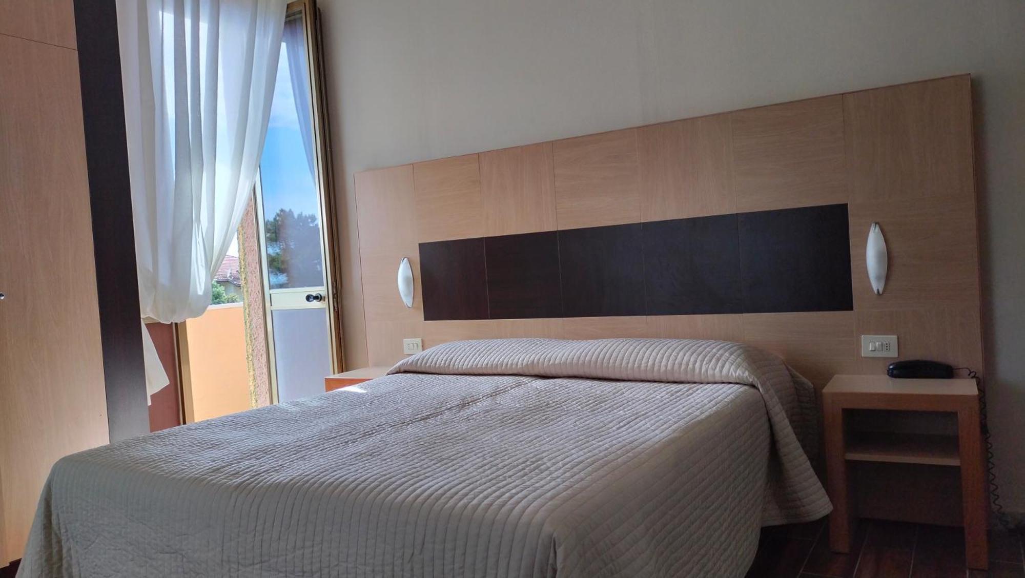 Albergo Battelli (Adults Only) Marina di Pietrasanta Kültér fotó