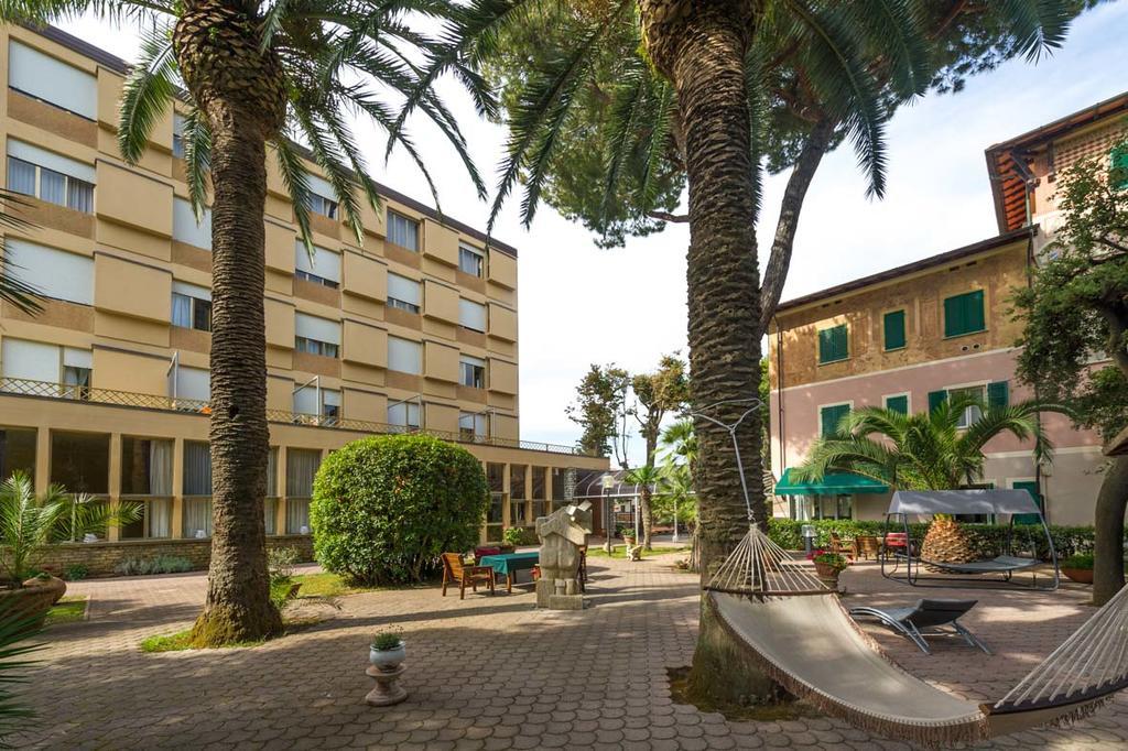 Albergo Battelli (Adults Only) Marina di Pietrasanta Kültér fotó