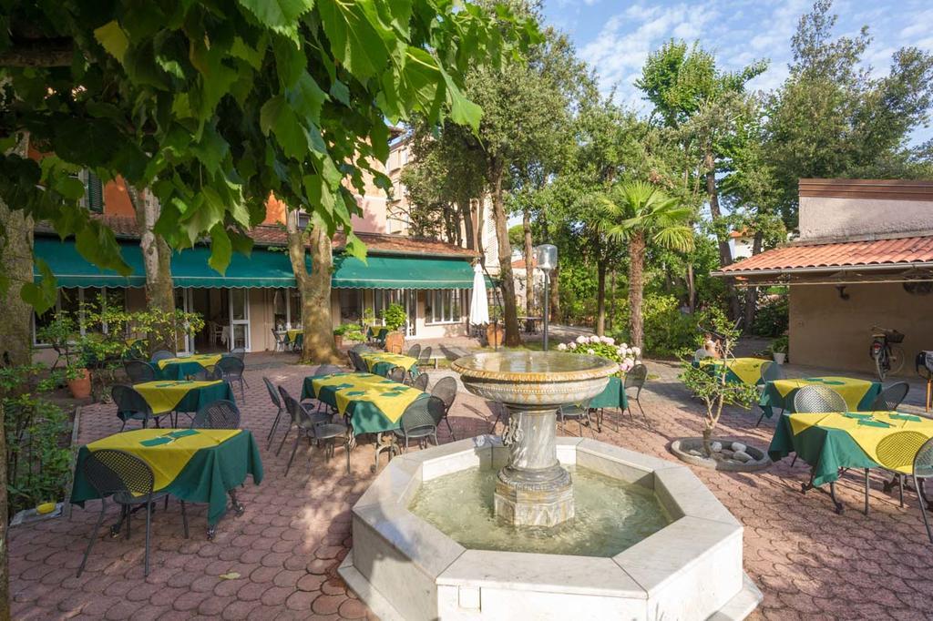 Albergo Battelli (Adults Only) Marina di Pietrasanta Kültér fotó