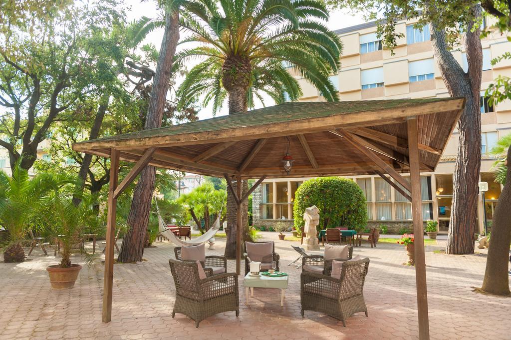 Albergo Battelli (Adults Only) Marina di Pietrasanta Kültér fotó
